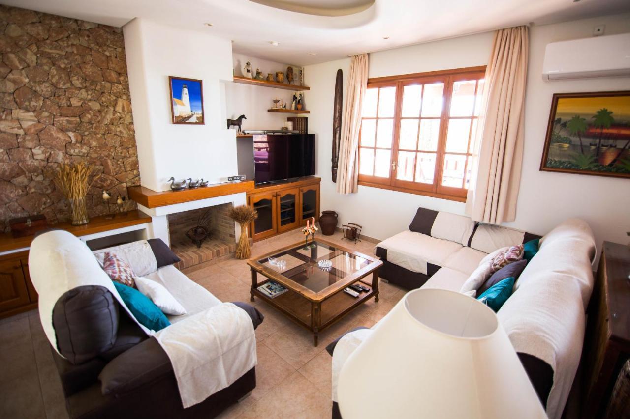 Villa Ca Na Vinya Cala Tarida  Kültér fotó